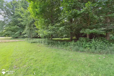 Exterior - 1201 Gilbert, Flint, MI 48532 photo 9 of 10