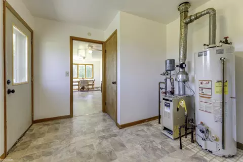Entry Way - 2801 Galbraith, Yale, MI 48097 photo 2 of 2