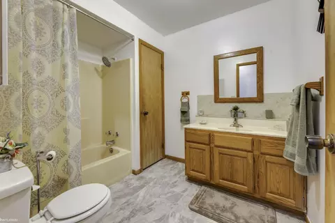 Bath - 2801 Galbraith, Yale, MI 48097 photo 2 of 2