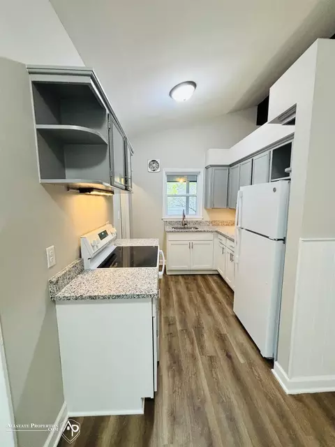 Kitchen - 405 Sequoia, Davison, MI 48423 photo 1 of 3