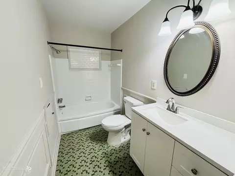 Bath - 405 Sequoia, Davison, MI 48423 photo 1 of 1