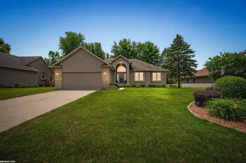 4456 Maple Leaf, Grand Blanc, MI 48439