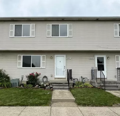 28171 Raleigh Cres, New Baltimore, MI 48051