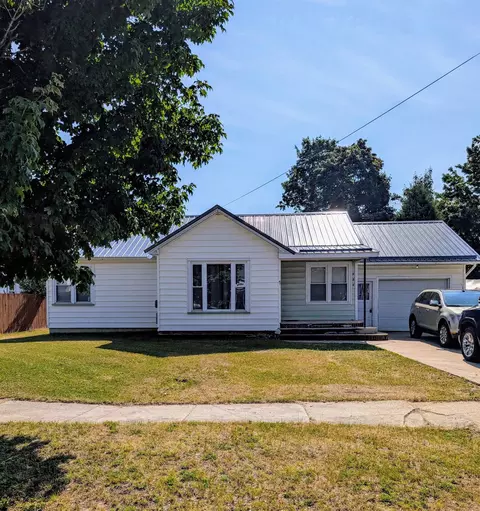 536 N Hemlock, Evart, MI 49631