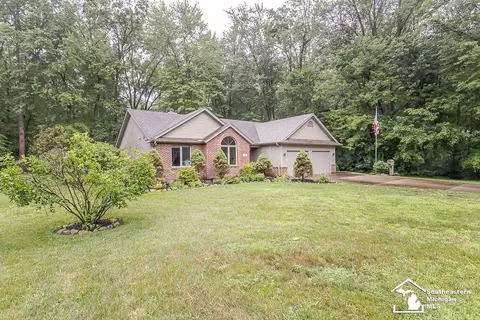 5237 Emerson, Ottawa Lake, MI 49267