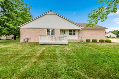 51165 Elly, New Baltimore, MI 48051