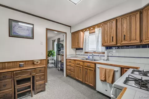 Kitchen - 318 E Adrian, Blissfield, MI 49228 photo 2 of 2