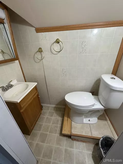 136 Salisbury, Ishpeming, MI 49849 photo 23