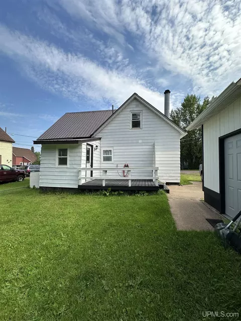 136 Salisbury, Ishpeming, MI 49849 photo 28