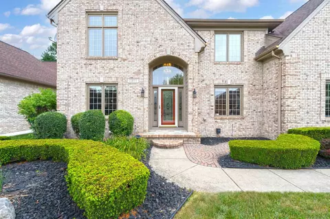 11877 Cedarwood, Shelby Township, MI 48315