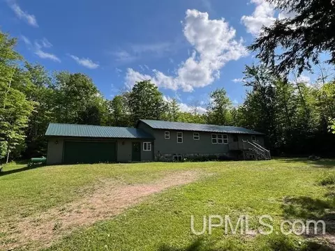 263 Co Rd Kch, Marquette, MI 49855