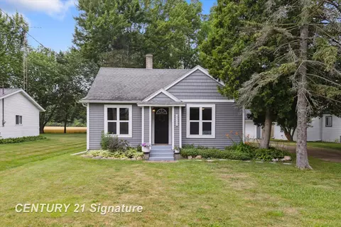 6357 Mackinaw, Saginaw, MI 48604