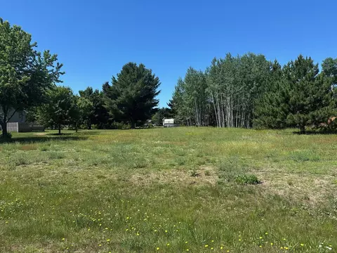 121 Dandelion, Marquette, MI 49855