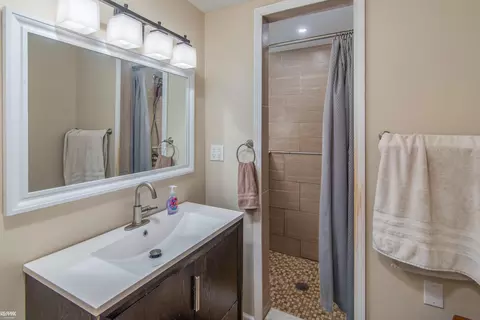 Bath - 6123 Pointe Tremble, Algonac, MI 48001 photo 2 of 5