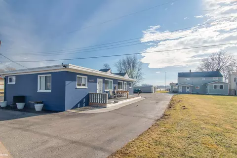 Exterior - 6123 Pointe Tremble, Algonac, MI 48001 photo 6 of 7