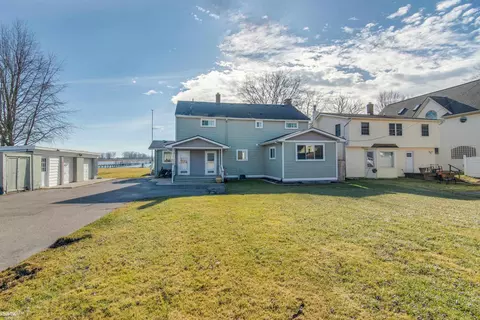 Exterior - 6123 Pointe Tremble, Algonac, MI 48001 photo 2 of 7