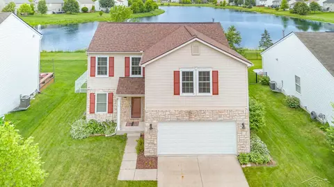 3244 Pine Run Dr, Swartz Creek, MI 48473