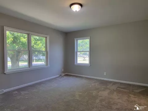 Living - 2844 1st, Monroe, MI 48162 photo 7 of 7