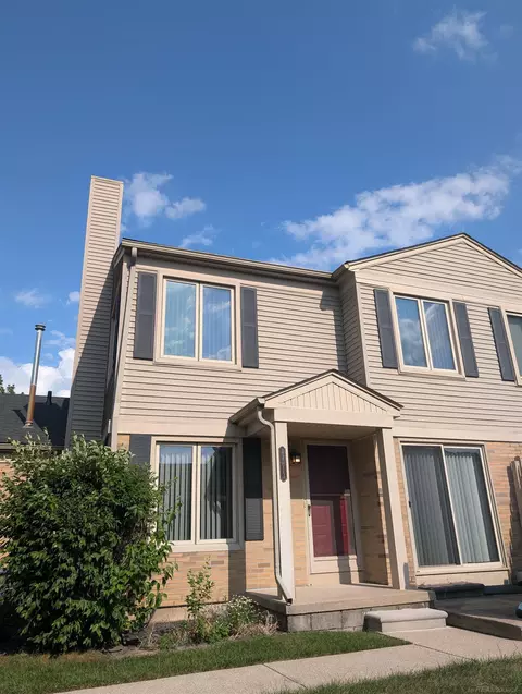 44613 New Hampshire #35, Clinton Township, MI 48038