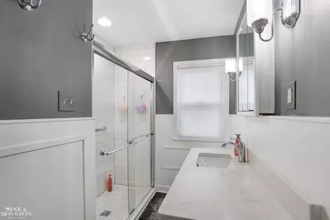 425 Madison, Grosse Pointe Farms, MI 48236 photo 12