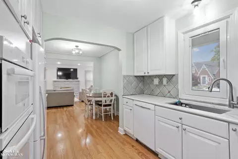 425 Madison, Grosse Pointe Farms, MI 48236 photo 4