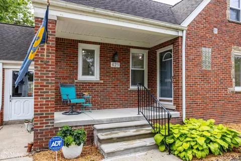 425 Madison, Grosse Pointe Farms, MI 48236 photo 26