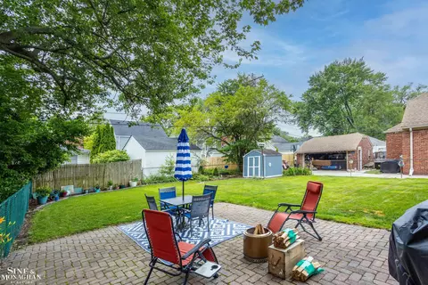 425 Madison, Grosse Pointe Farms, MI 48236 photo 22