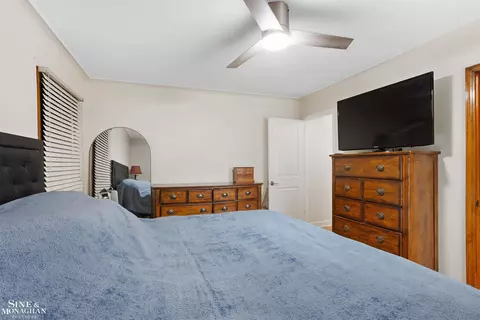 425 Madison, Grosse Pointe Farms, MI 48236 photo 14