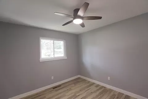 Bedroom - 7192 Partridge, Flushing, MI 48433 photo 3 of 3