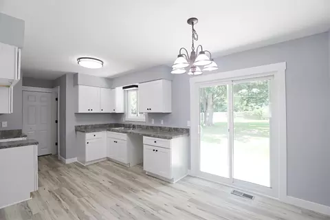 Kitchen - 7192 Partridge, Flushing, MI 48433 photo 1 of 6