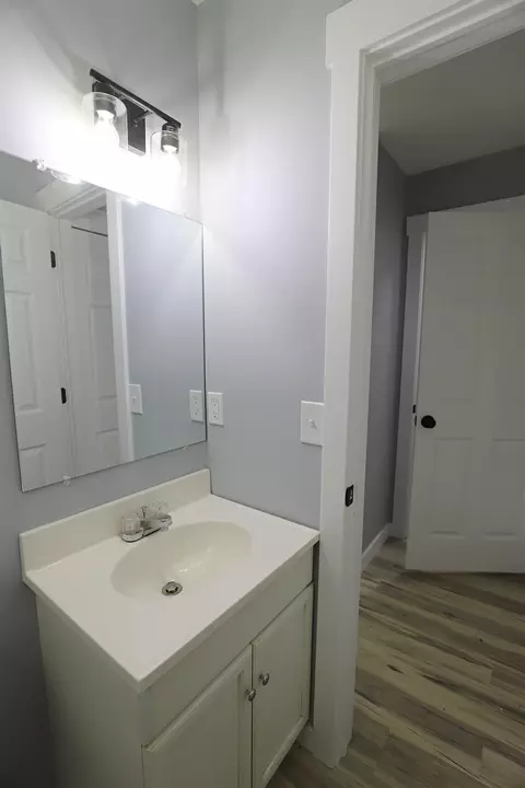 Bath - 7192 Partridge, Flushing, MI 48433 photo 1 of 2
