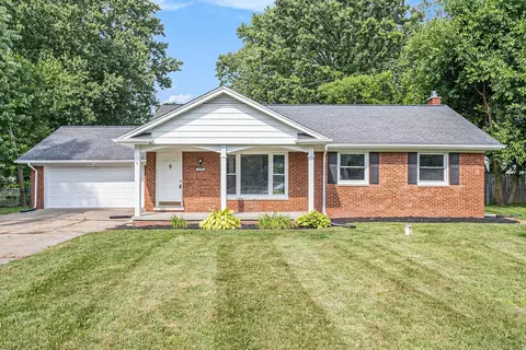 1379 Williamsburg, Flint, MI 48507