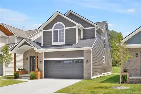 27602 Maryjane Ln E, New Baltimore, MI 48047