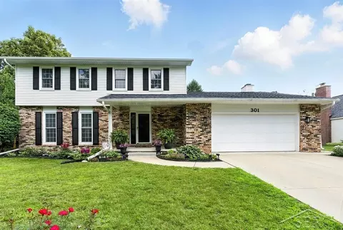 301 Nakoma, Midland, MI 48640
