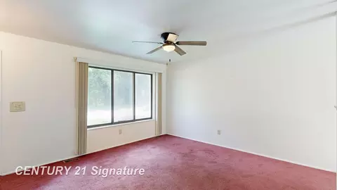 Living - 322 Smith, Clio, MI 48420 photo 4 of 5