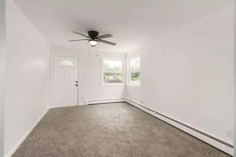 Living - 1505 Shrewsbury, Adrian, MI 49221 photo 2 of 3