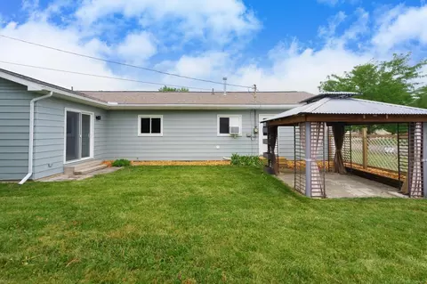 Exterior - 1505 Shrewsbury, Adrian, MI 49221 photo 6 of 10