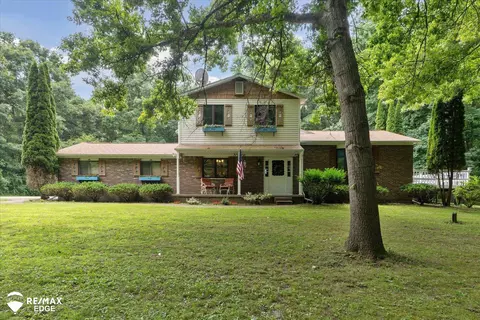11206 E Atherton, Davison, MI 48423 photo 4