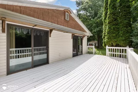 11206 E Atherton, Davison, MI 48423 photo 41