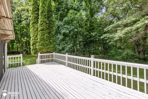 11206 E Atherton, Davison, MI 48423 photo 43