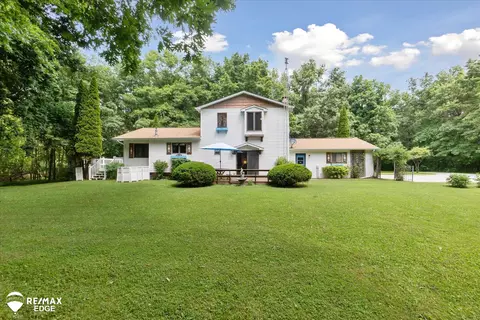 11206 E Atherton, Davison, MI 48423 photo 38