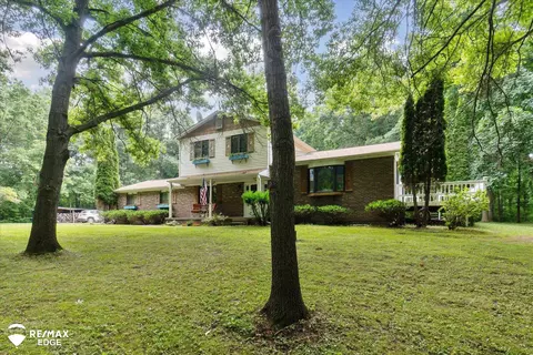 11206 E Atherton, Davison, MI 48423 photo 5