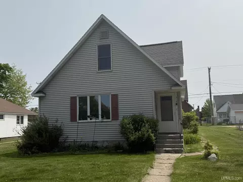 718 Brown, Norway, MI 49870