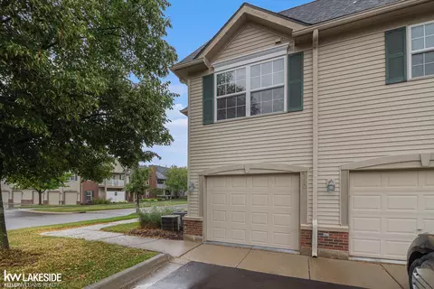 4110 Hampton Rdg, Howell, MI 48843 photo 16