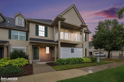 4110 Hampton Rdg, Howell, MI 48843