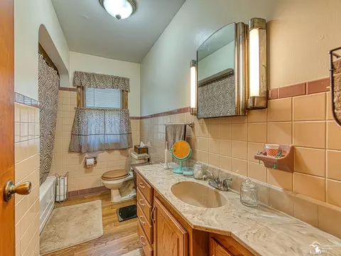 Bath - 13002 Ostrander, Maybee, MI 48159 photo 1 of 1
