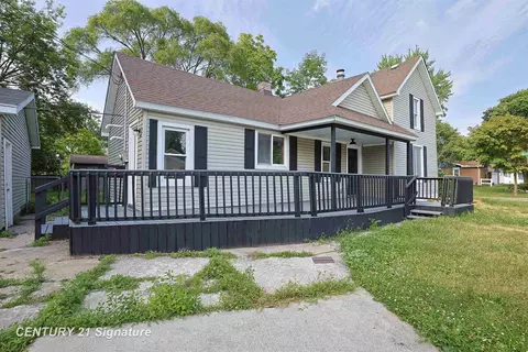 1109 Lewis, Bay City, MI 48706