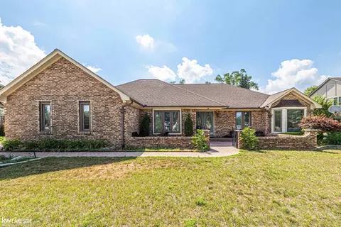 54143 Algonquin, Shelby Township, MI 48315