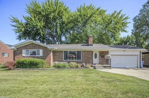 11127 Olive, Warren, MI 48093