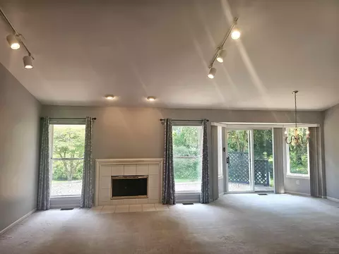 Living - 51810 Walnut, Macomb, MI 48042 photo 2 of 4